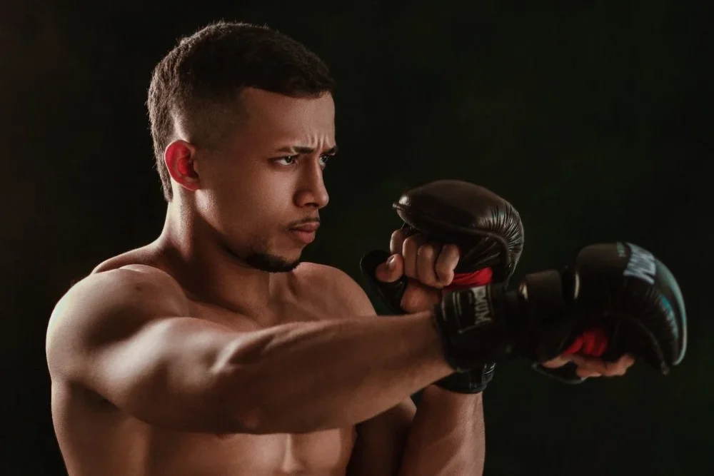 MMA Eldiveni Nedir Ne İşe Yarar Nasıl Kullanılır
